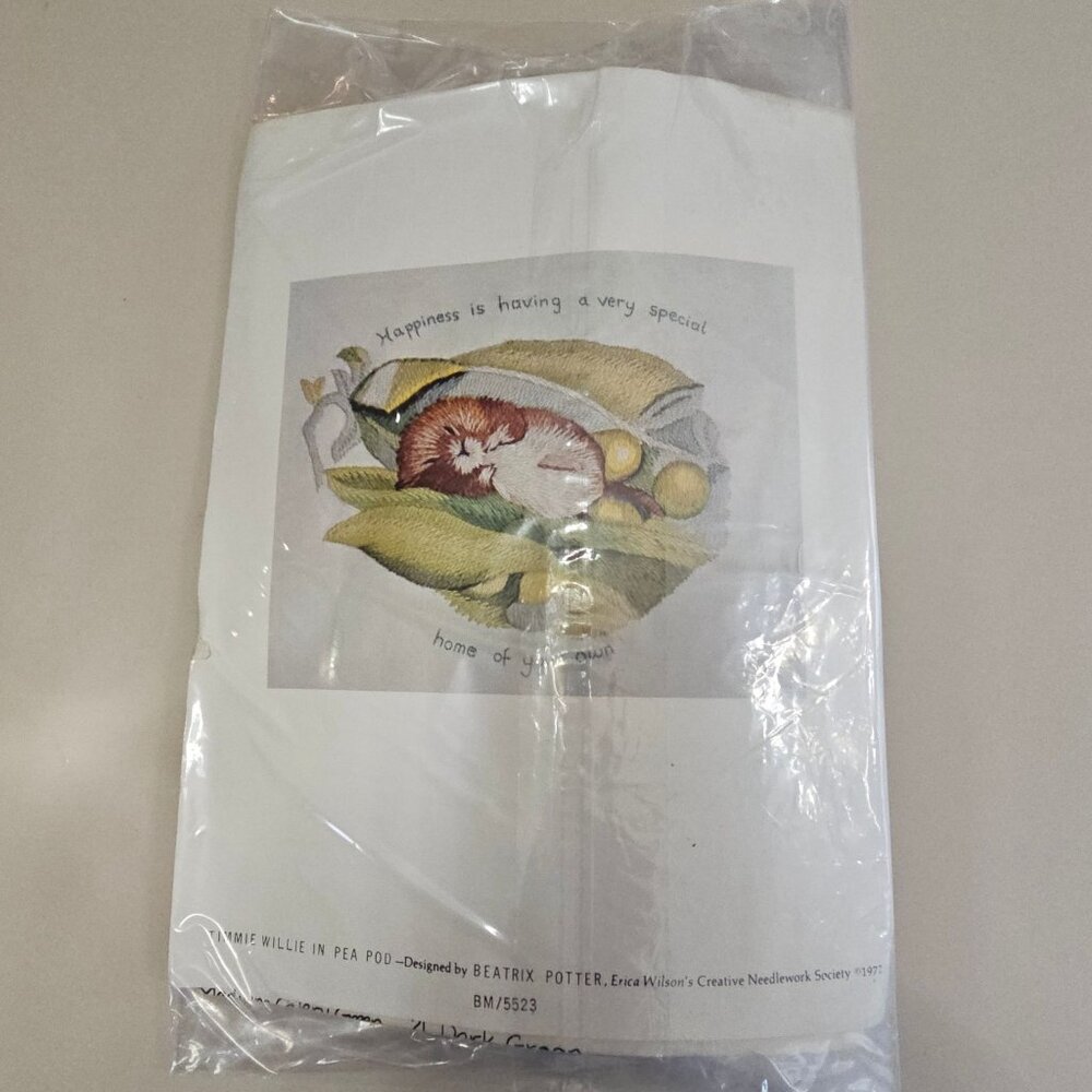 Beatrix Potter Timmy Willie In Pea Pod Crewel Embroidery Kit Erica Wilson 1972 - Picture 6 of 8